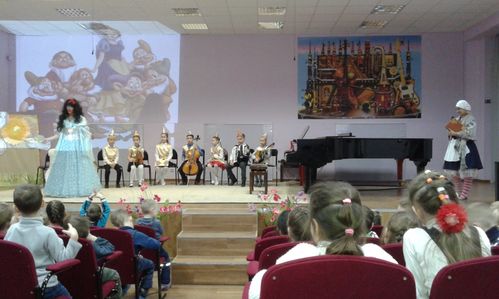 Концерт для воспитанников детского сада в концертном зале ДМШ №10 (25.01.2018)